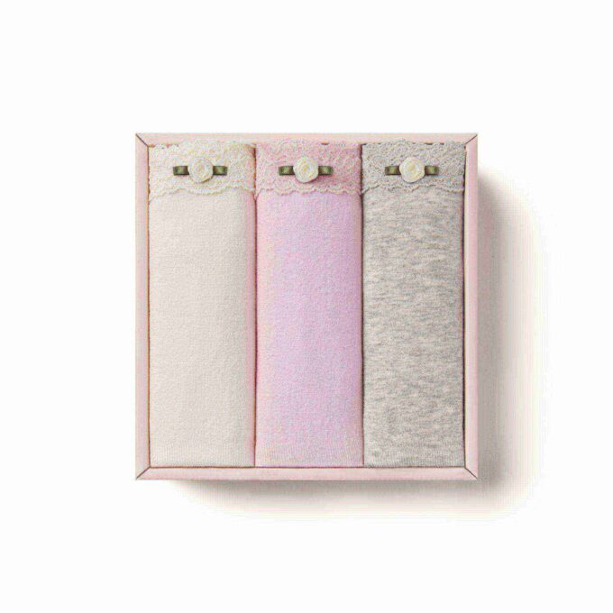 SÖMLÖSA JUNIORS BIKINI MED SPETSER I BOMULL, 3-PACK