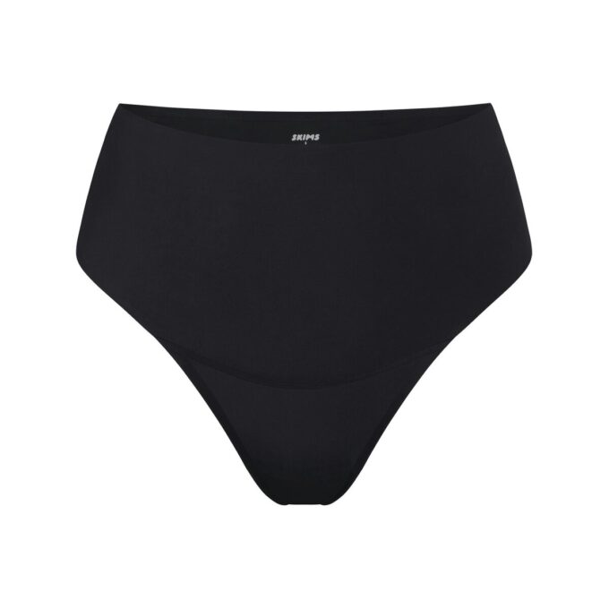 SMOOTHING INTIMATES HÖGMIDDAD THONG SMOOTHING INTIMATES HÖGMIDDAD THONG