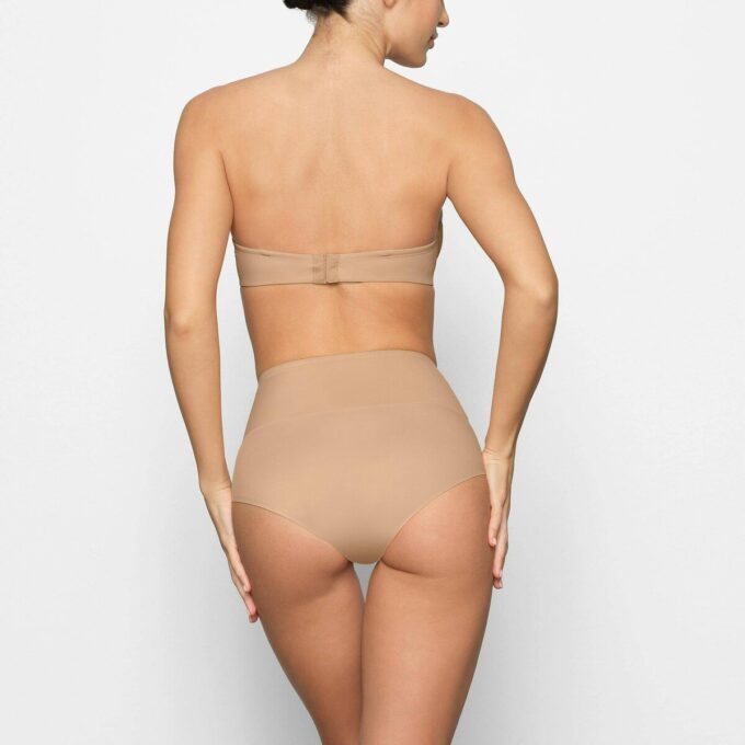 SMOOTHING INTIMATES OFODRAD AXELBANDSLÖS BH