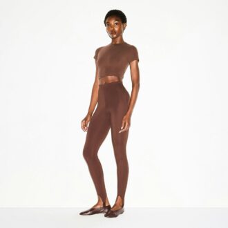 THE ESSENTIAL COLLECTION HÖGMIDDAD STIRRUP LEGGINGS