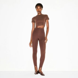 THE ESSENTIAL COLLECTION HÖGMIDDAD STIRRUP LEGGINGS