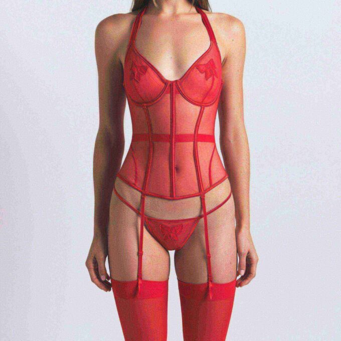 TYLLKORSETT MED STRÄNKPÄNNING TYLLKORSETT MED STRÄNKPÄNNING