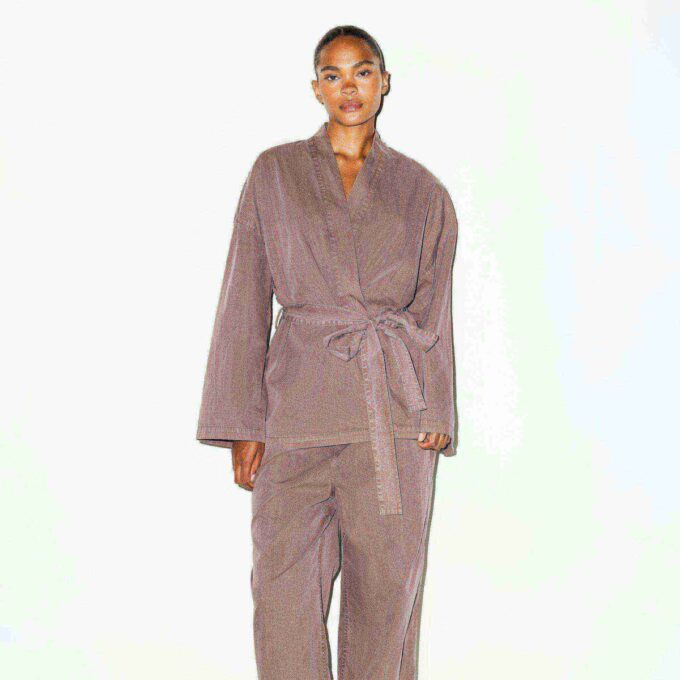 VÄVD LOUNGE OVERSIZED OMLOTTTOPP VÄVD LOUNGE OVERSIZED OMLOTTTOPP