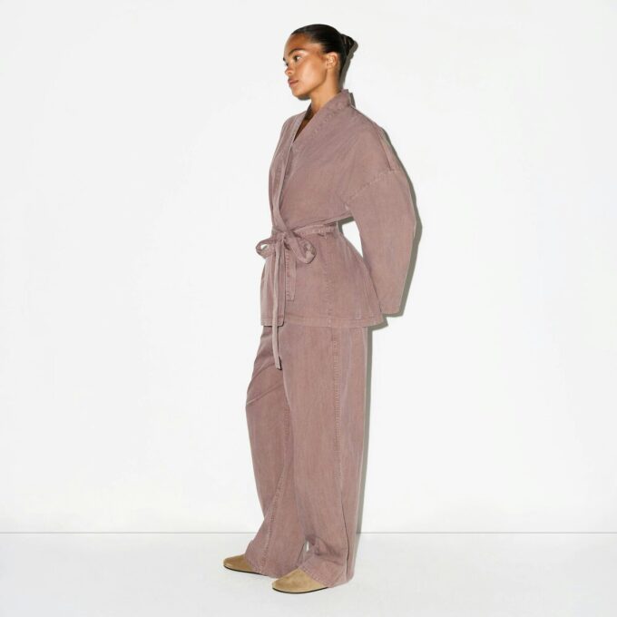 VÄVD LOUNGE OVERSIZED OMLOTTTOPP VÄVD LOUNGE OVERSIZED OMLOTTTOPP